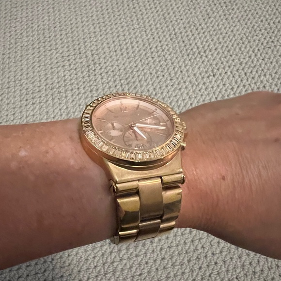 Michael Kors Women’s MK 5412 Dylan Rose Tone Watch - Picture 6 of 7